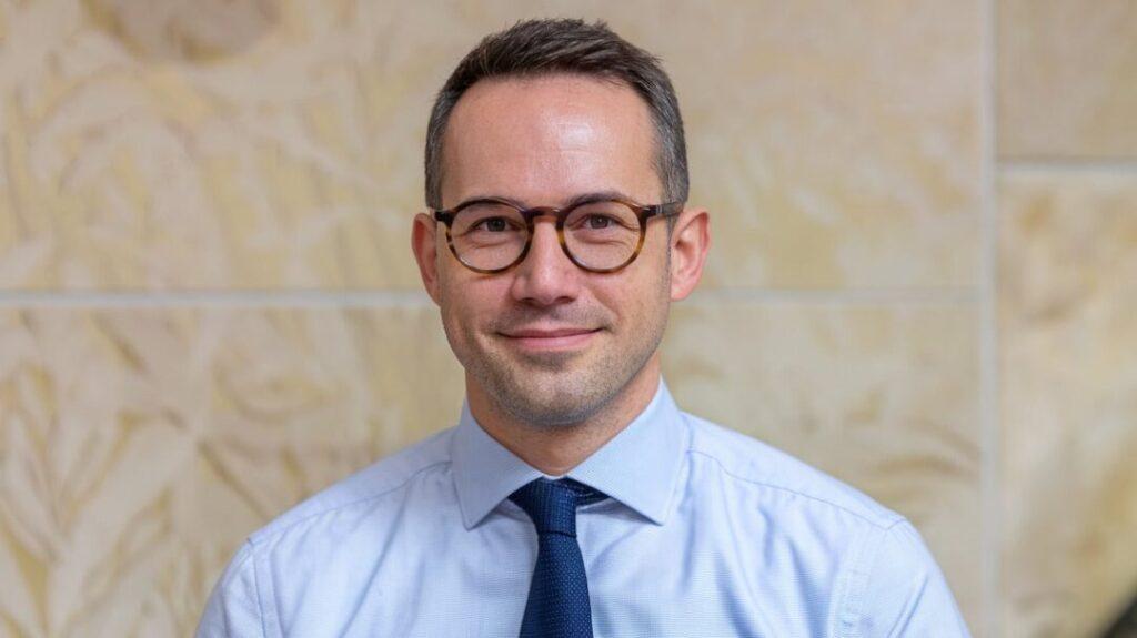 Adam Witecki - dokodom.pl